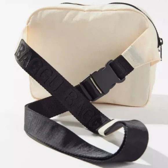 NWOT BAGGU Nylon Fanny Pack - Ivory - Picture 2 of 13